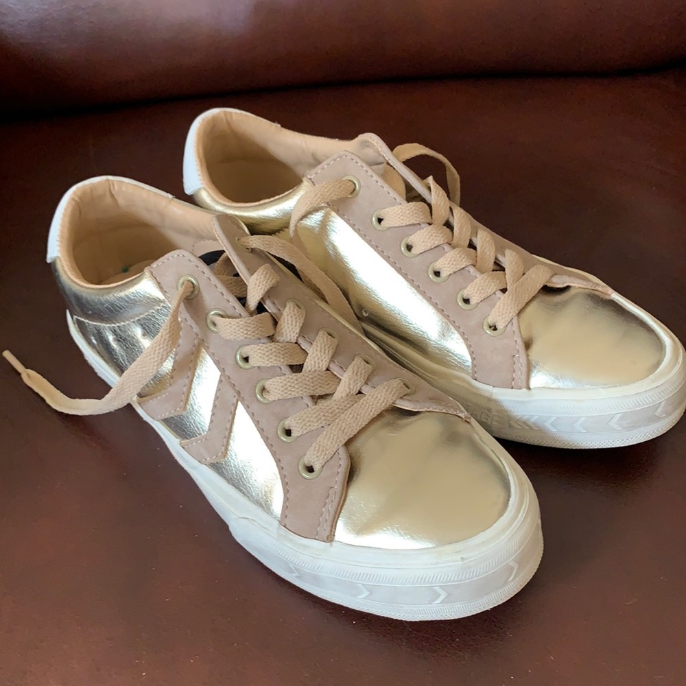 ✨Gold Vintage Havana Sneakers✨